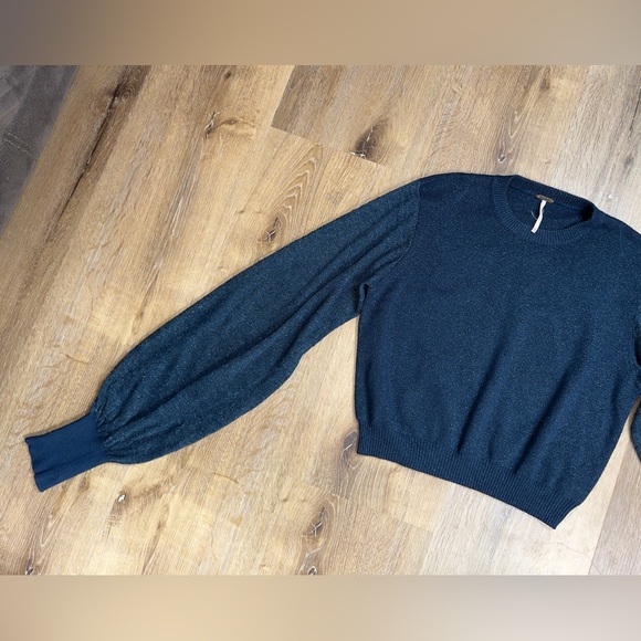 Free People Blue Sparkle Sweater ✨⭐️💖 - Picture 5 of 16